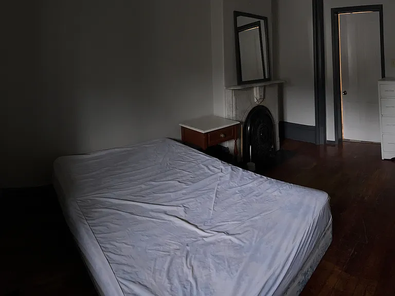 329 Laurier Ave E #1 — Photo 2