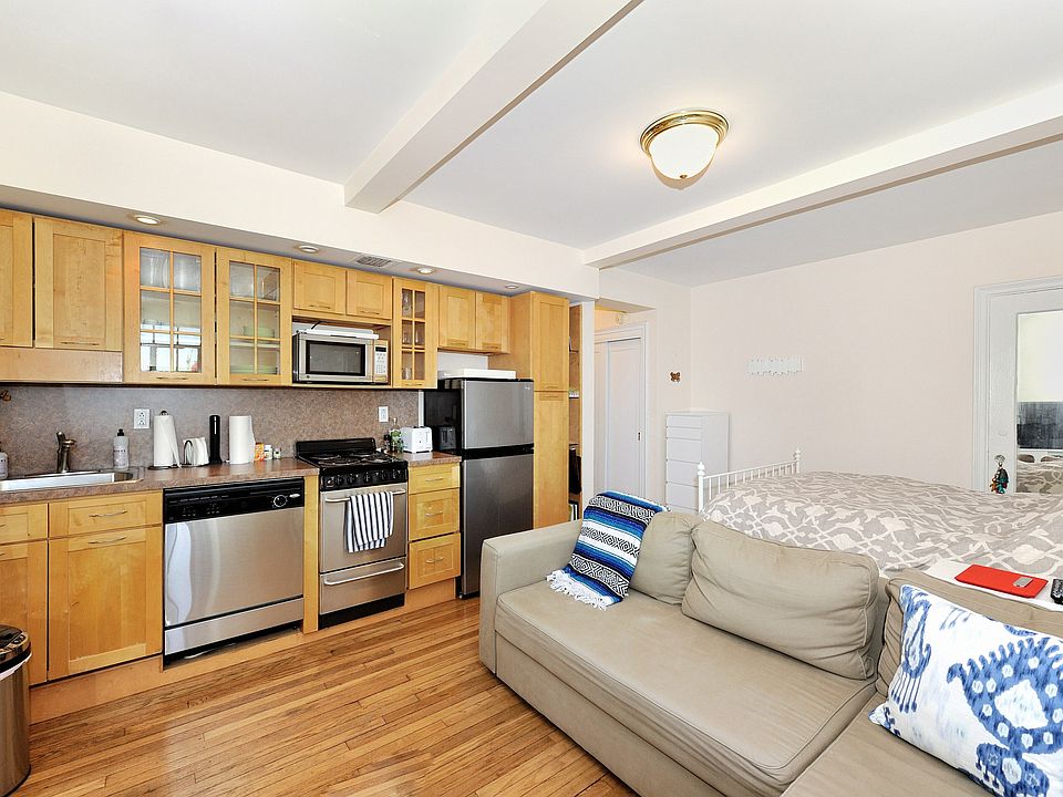 1st image of 5 Tudor City Pl APT 1030