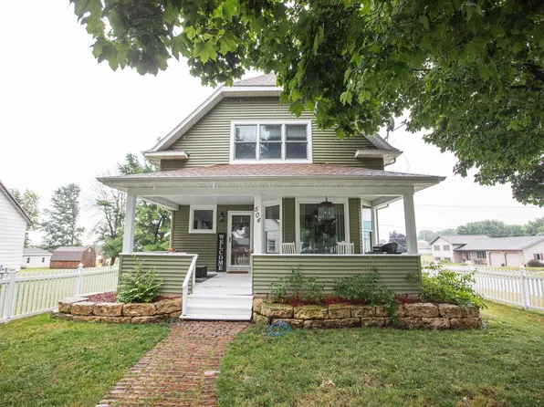 504 N Washington St, Cuba City, WI 53807