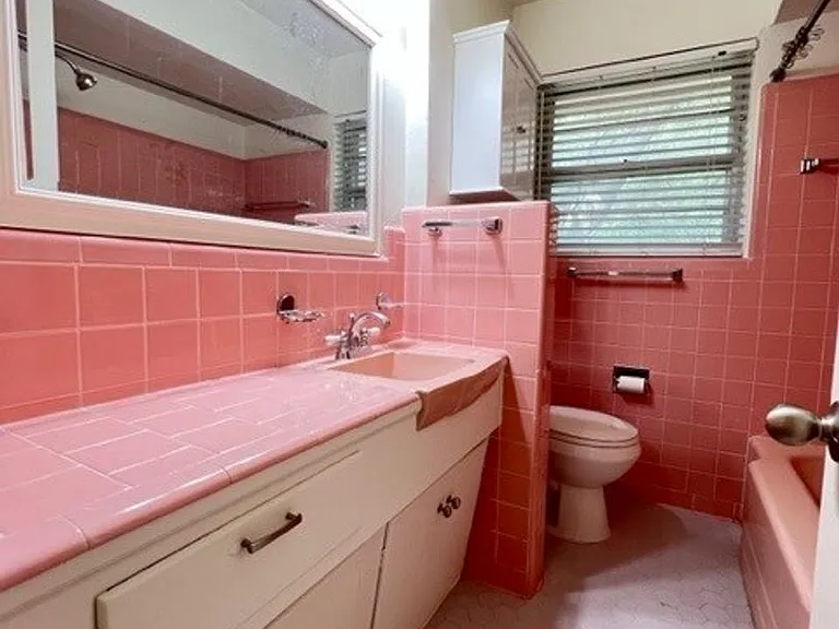 7215 Clemson Dr — Photo 16