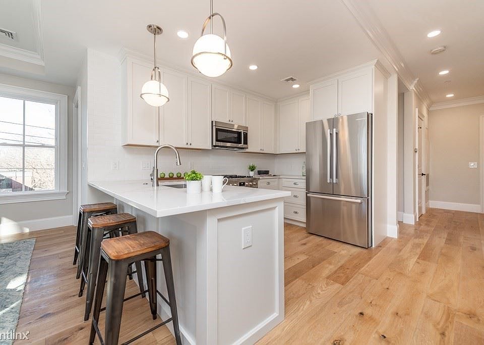 landlord_unit_photo_60807609_3