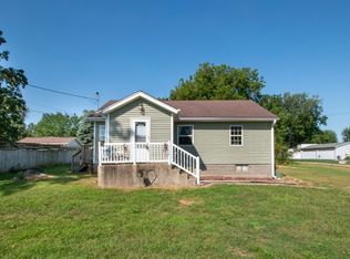 4326 NE 35th St, Des Moines, IA 50317