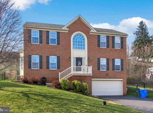 416 Wynwood Rd, York, PA 17402