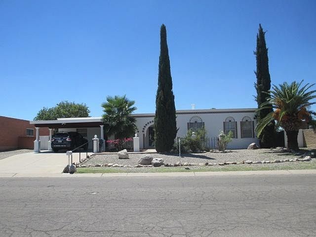 1st image of 961 N Caribe Ave