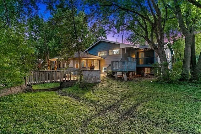 801 Corens Dr — Photo 6
