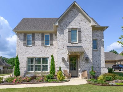 6072 English Village Ln, Birmingham, AL, 35242
