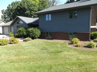 N394 Breezewood Dr, Appleton, WI 54915