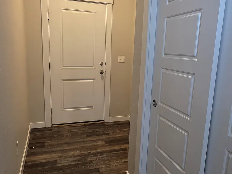 3313 S Daybreak Ave — Photo 2