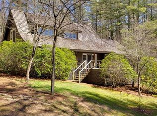 352 Back Nine Ln, Sapphire, NC 28774