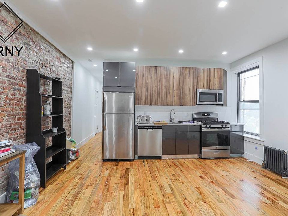 1st image of 11 Maple St APT A3