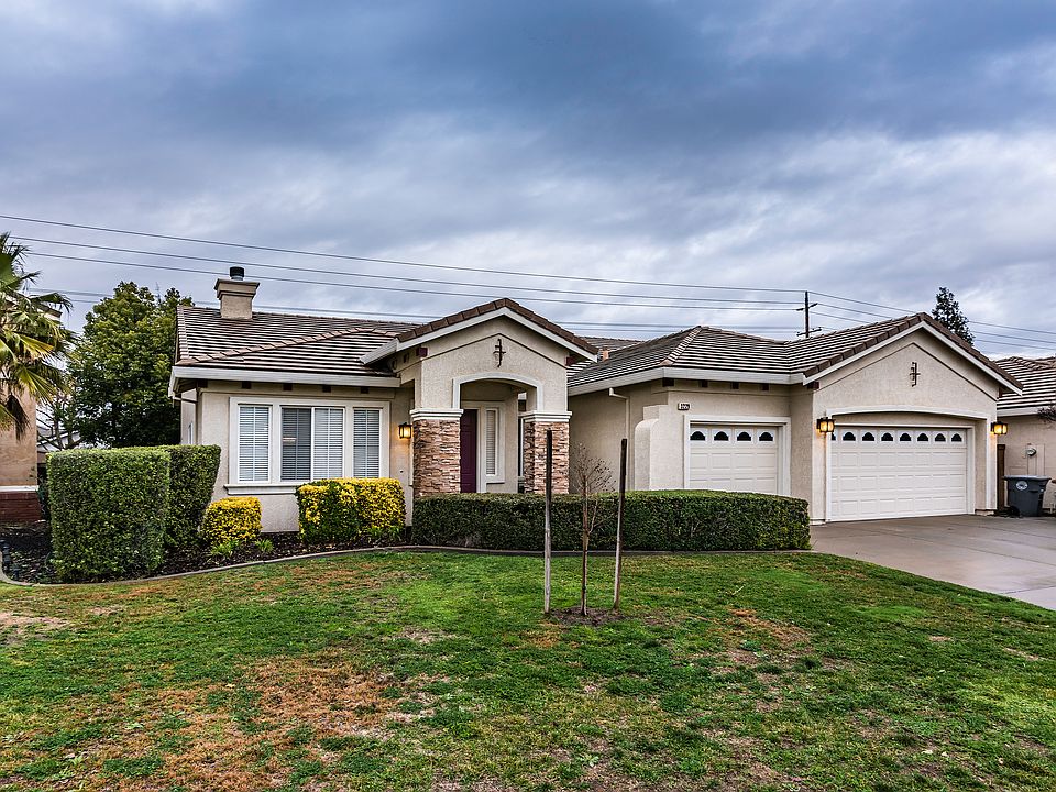 1st image of 3229 Yosemite Park Way