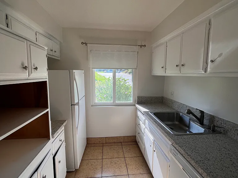 5741 Erlanger St — Photo 6