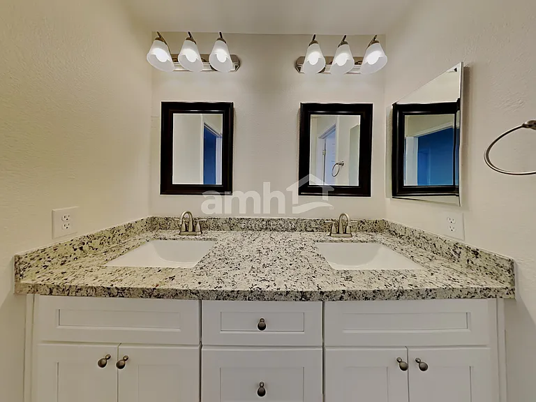 6837 Baby Jade Ct — Photo 13