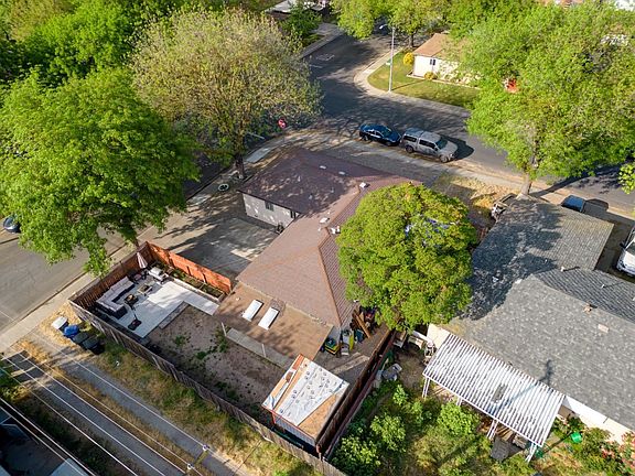 5th image of 1407 Lorainne Ave