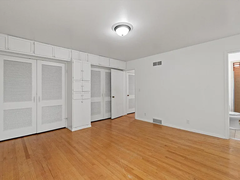 9041 N Rexleigh Dr — Photo 9