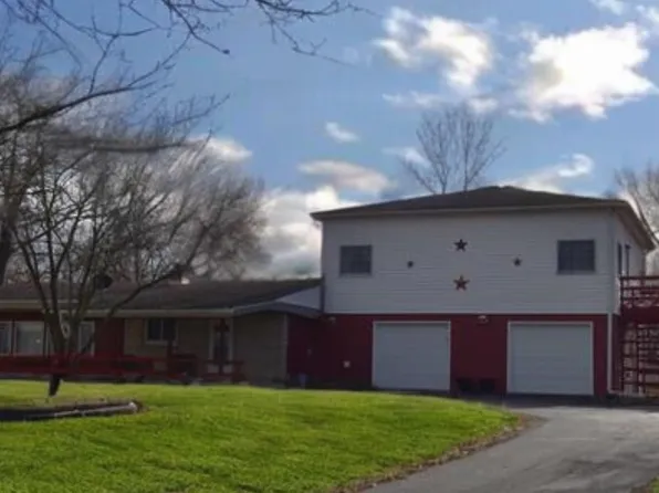 427 W Washington St, Winamac, IN 46996