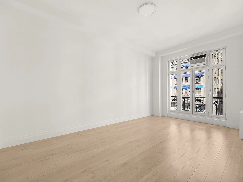 1st image of 510 Cathedral Pkwy #7D