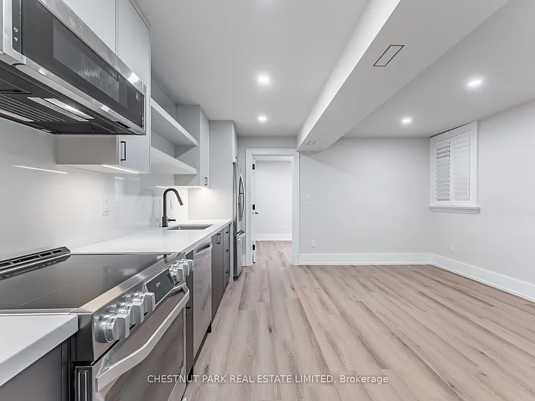 594 Concord Ave #LOWER — Photo 5