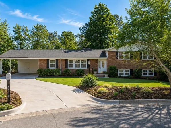 4300 Edgehill Ct, Raleigh, NC 27612