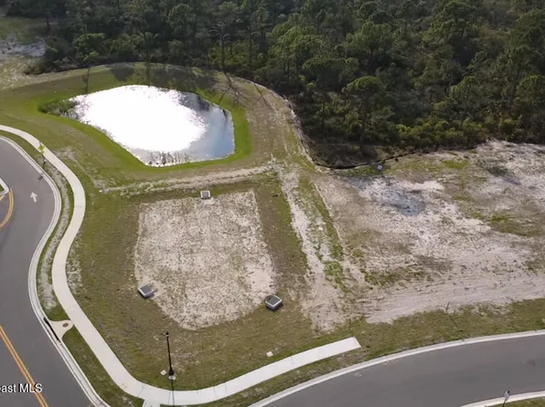 5611 Constellation Dr, Titusville, FL 32780