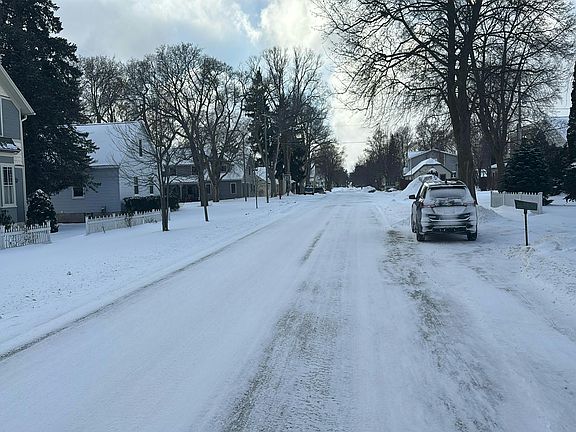 5th image of 116 Traverse St