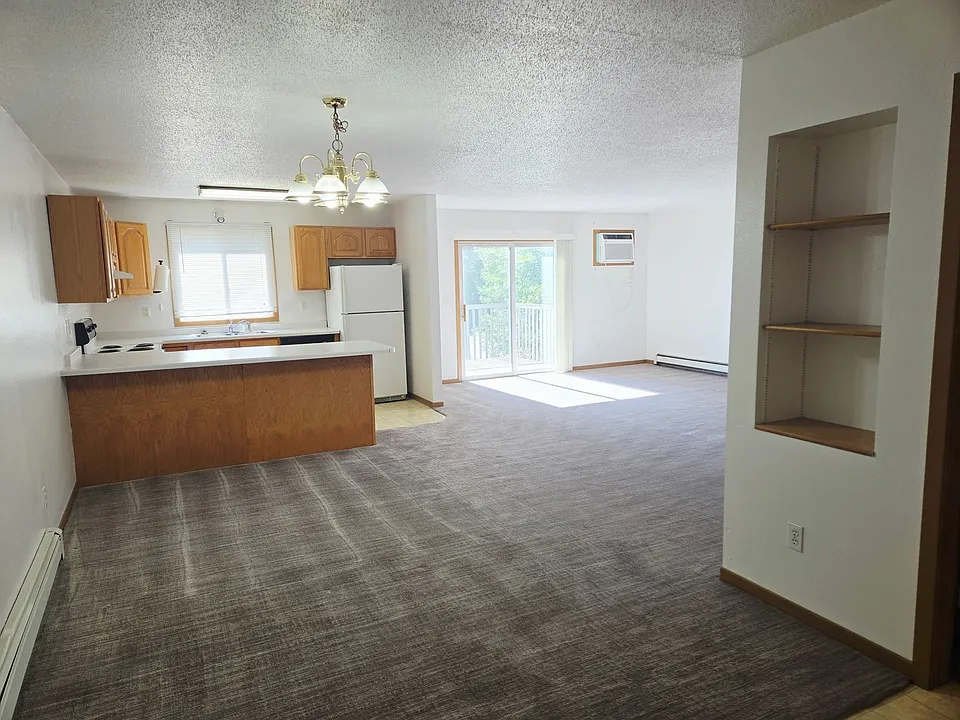 1909 Kyle Ln NW