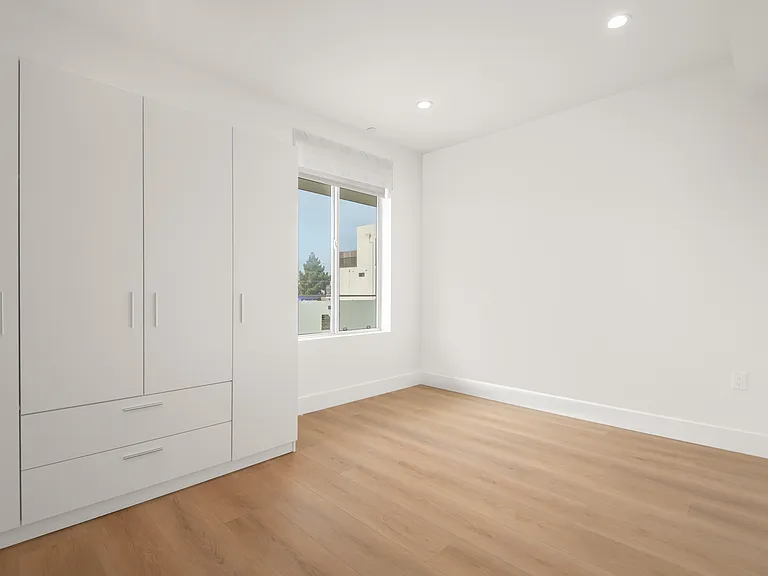 4418 S Slauson Ave #401 — Photo 8