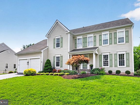 3rd image of 5126 Myrtle Leaf Dr