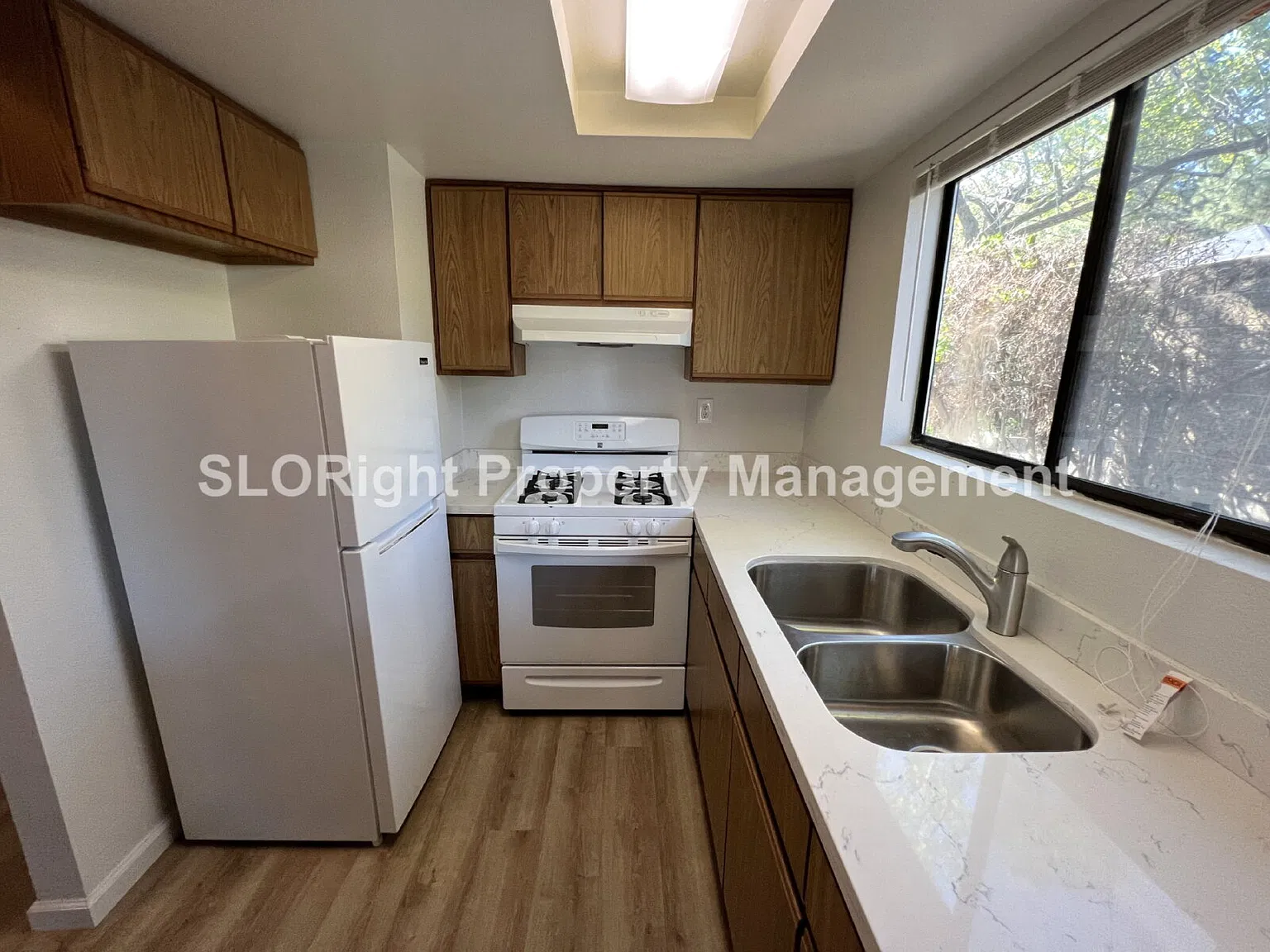 2 bed, 1.0 bath, 907 sqft, $3,100 — Photo 4