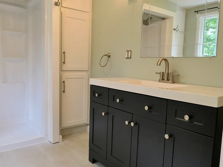 132 S Main St — Photo 7