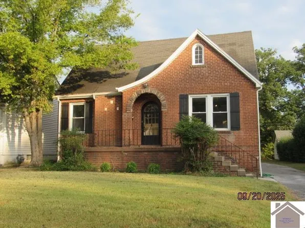 2403 Monroe St, Paducah, KY 42001