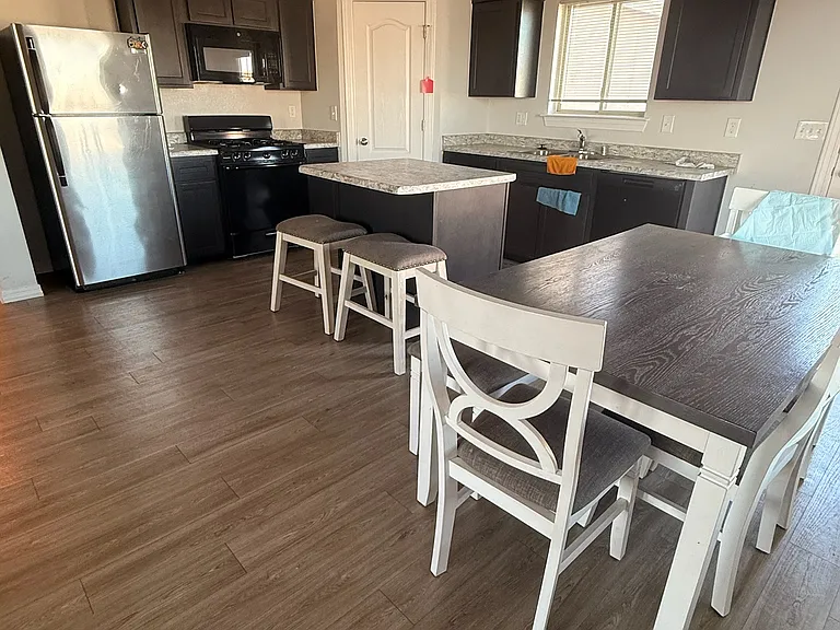 14553 Mexican Hat Ct — Photo 2