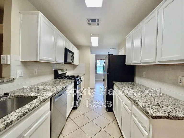 1604 Copperhead Cv — Photo 9