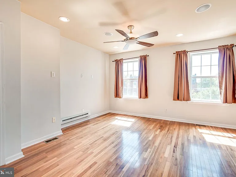 2905 W Girard Ave #2 — Photo 21