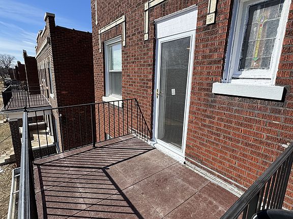 3rd image of 5009-5011 S Broadway St #5011A