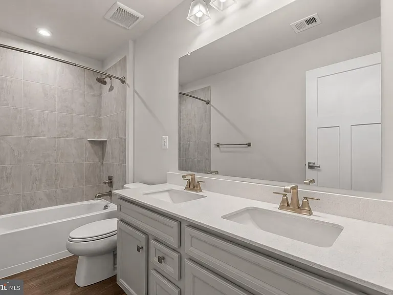 110 Greybull Ln — Photo 16