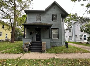 307 3rd St #3, Jackson, MI 49201