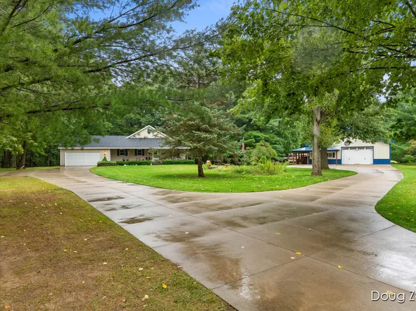 12710 Wabasis Ave NE, Cedar Springs, MI 49319