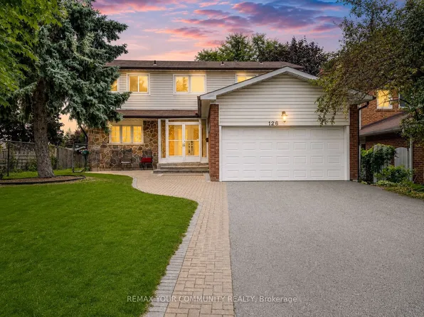 126 Simonston Blvd, Markham, ON L3T 4L8