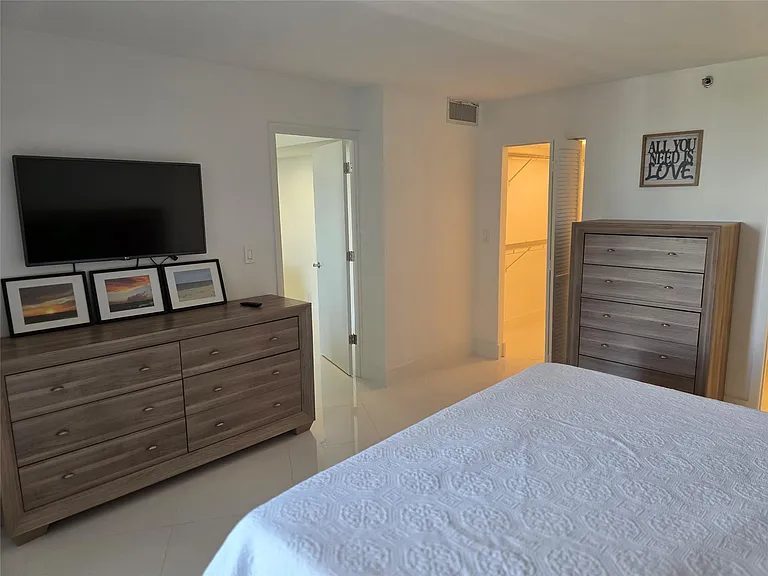 1631 S Ocean Blvd #1006 — Photo 20