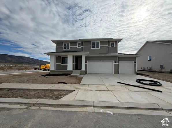 2190 E Porcupine Dr #4143, Eagle Mountain, UT 84005