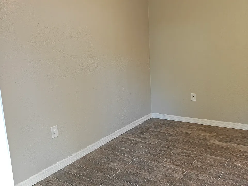 413 San Miguel Ave #2