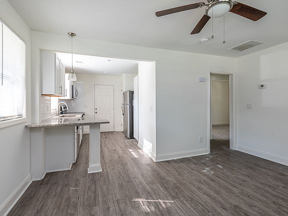 KH_2586LoghavenDr_Web-6246_09192023