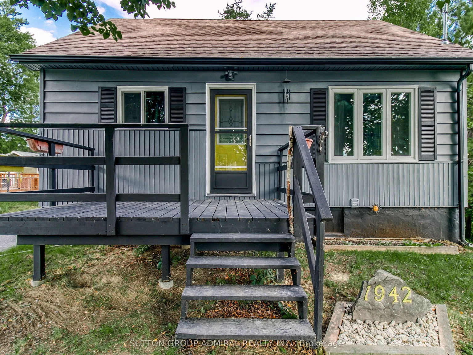 3 bed, $2,995 — Photo 3