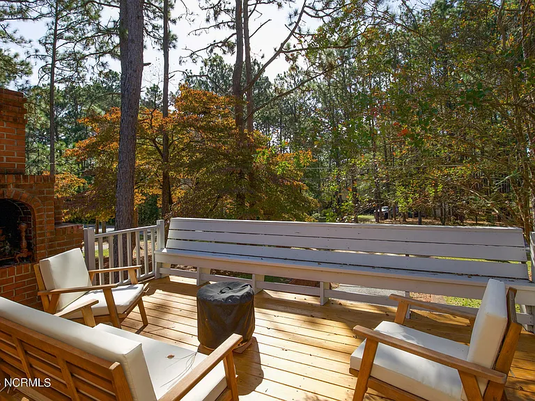 1000 Robinwood Rd — Photo 8