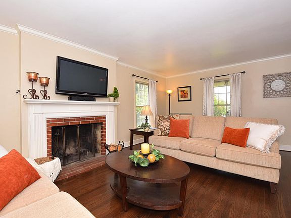 4th image of 4363 N Marlborough Dr