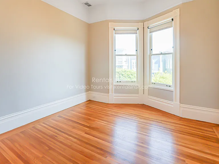 567 Waller St — Photo 16