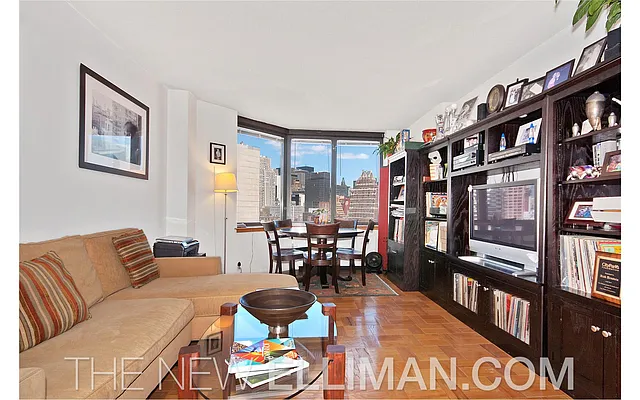 Rented by Douglas Elliman | media 32