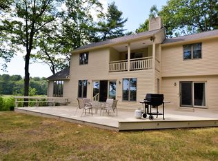 2 Friendly Pines Ln, Kennebunk, ME 04043