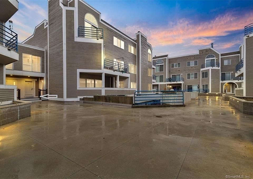1st image of 15 Harbour Close #A-15